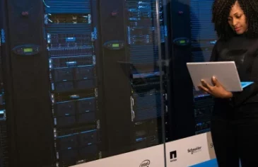 FORMA-IT formations en infrastructure it Manipulez avec aisance les services dédiés à votre infrastructure : poste de travail, messagerie, réseaux, autour du Modern Management : Intune, Workspace One, Microsoft Azure, VMware...